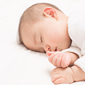 出産シーンなどに使用する赤ちゃんは特殊造型がベスト